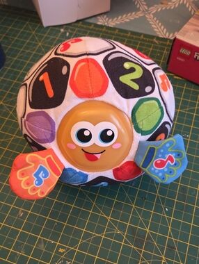 French Speaking - Plush Musical Number Ball Toy - Multicolor